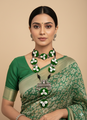 green velvet fabric and kodi sel